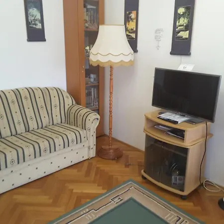 Apartment Dessewffy *
